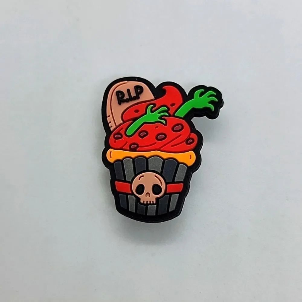 🎈5/$10🎈 CROC CHARMS.. horror, cupcake..